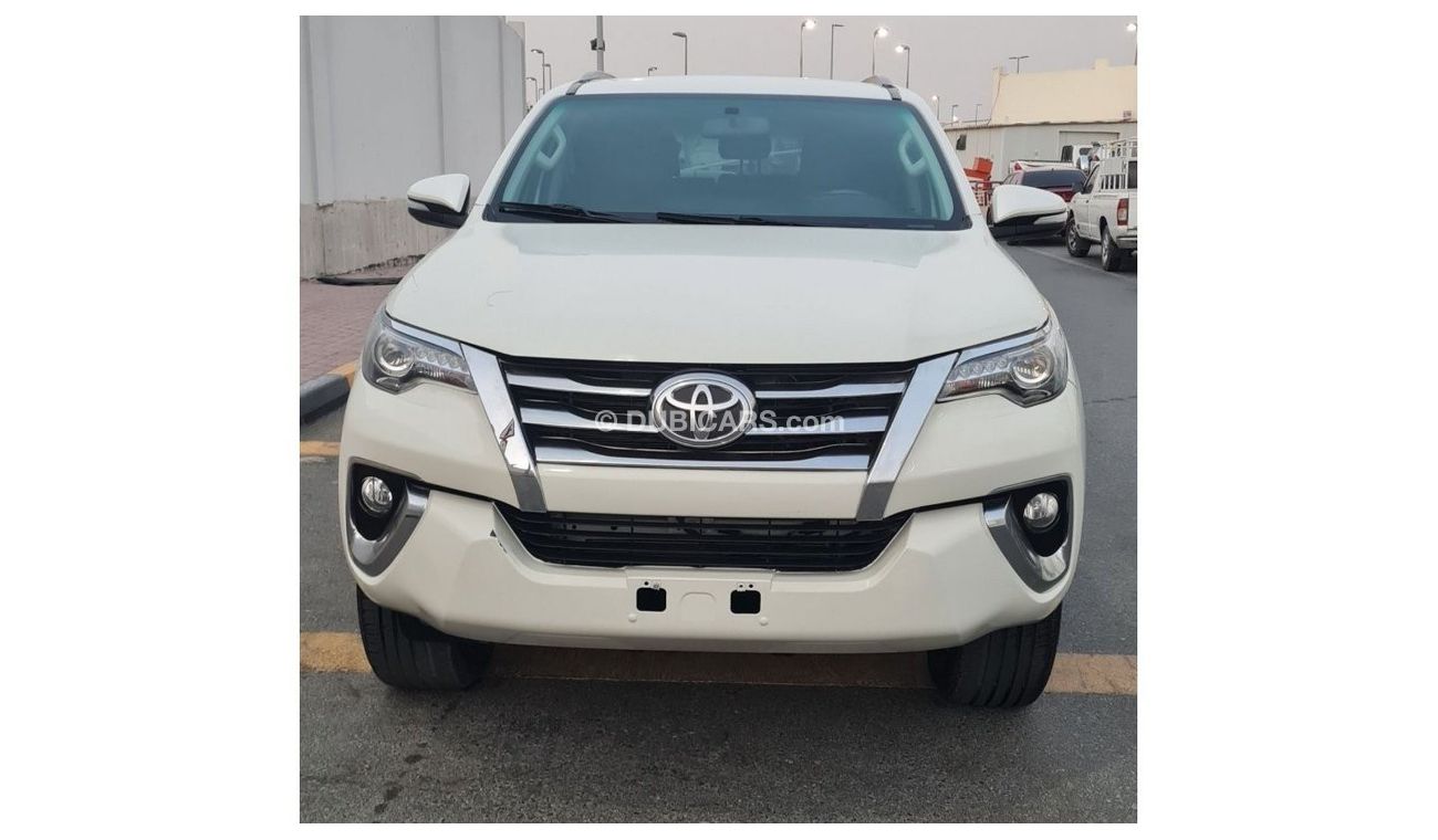 Toyota Fortuner 2017vxr v6