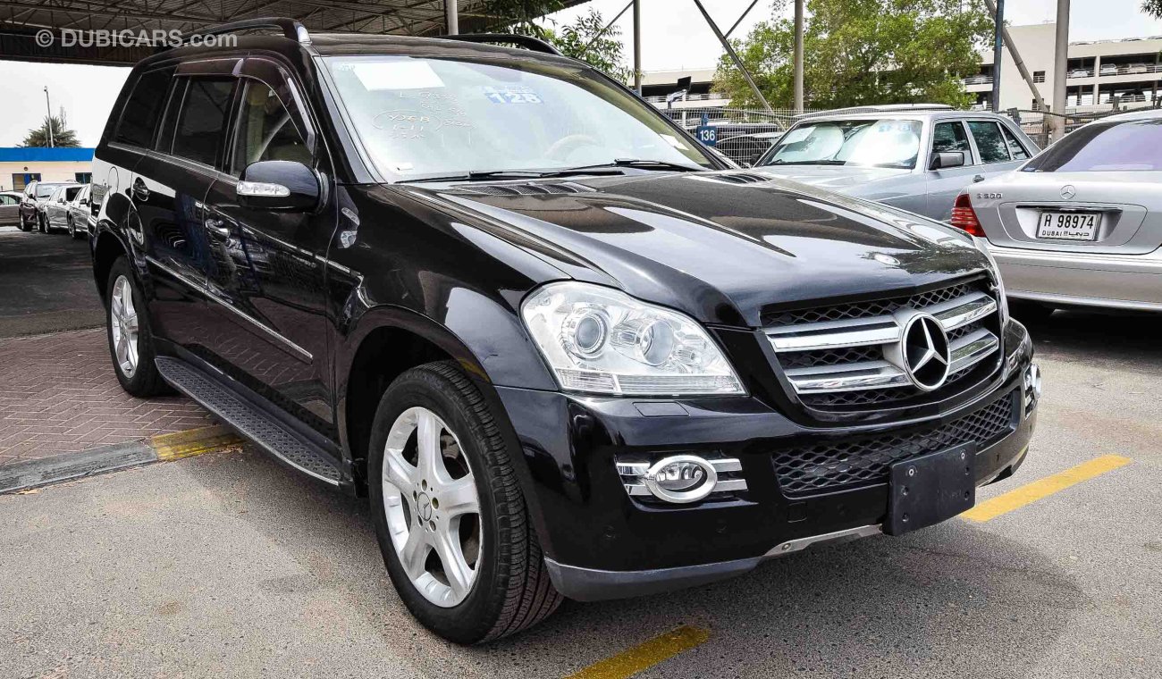 مرسيدس بنز GL 550 4Matic