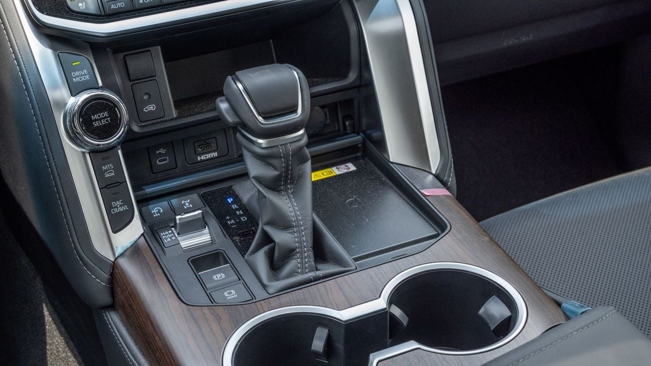 Toyota Land Cruiser TOYOTA LANDCRUISER 3.3 GXR MID DSL-2025YM