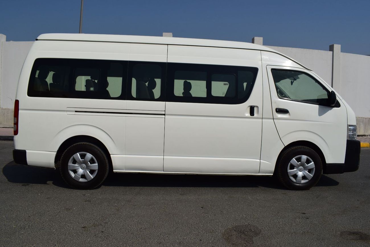 Toyota Hiace GL - High Roof LWB Toyota Hiace Highroof Bus GL, Model:2018. Only done 151000 km