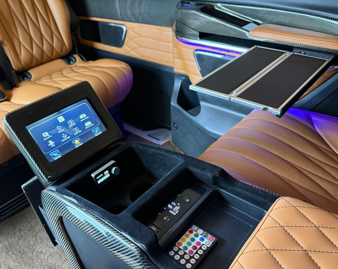 Mercedes-Benz V 250 2023 Mercedes Benz V250 V-Line Design, Warranty, Low Km, Fully Loaded, Excellent Condition, GCC