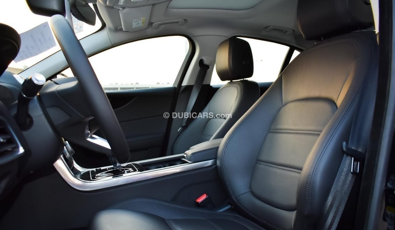 Jaguar XE D180 AWD