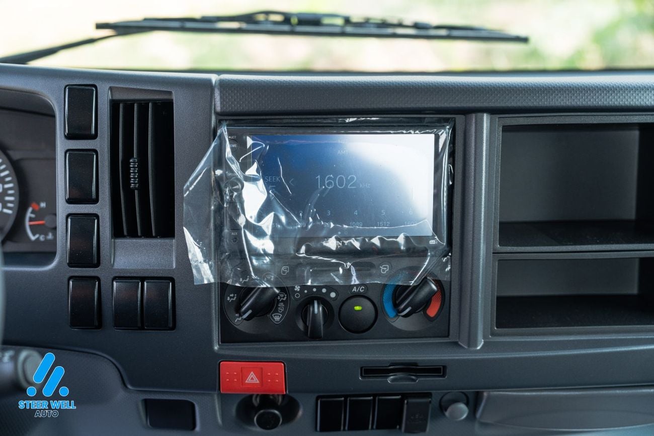 Isuzu NQR 2025 Bare Chassis | GCC Specs | 0 KM |7 Ton | Brand New Condition