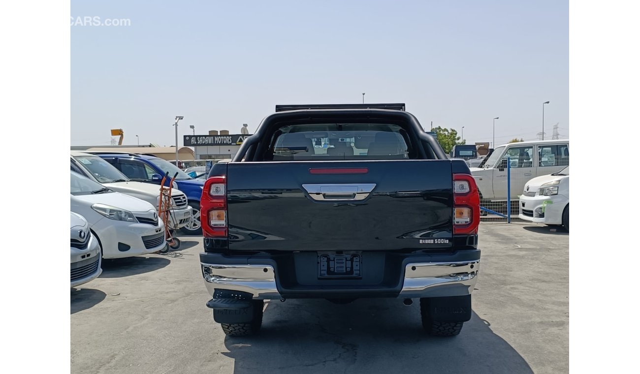 تويوتا هيلوكس GR / GUN 125 / V4 / 2.4L DSL / A/T / DVD / ROOF CARRIER / RHD