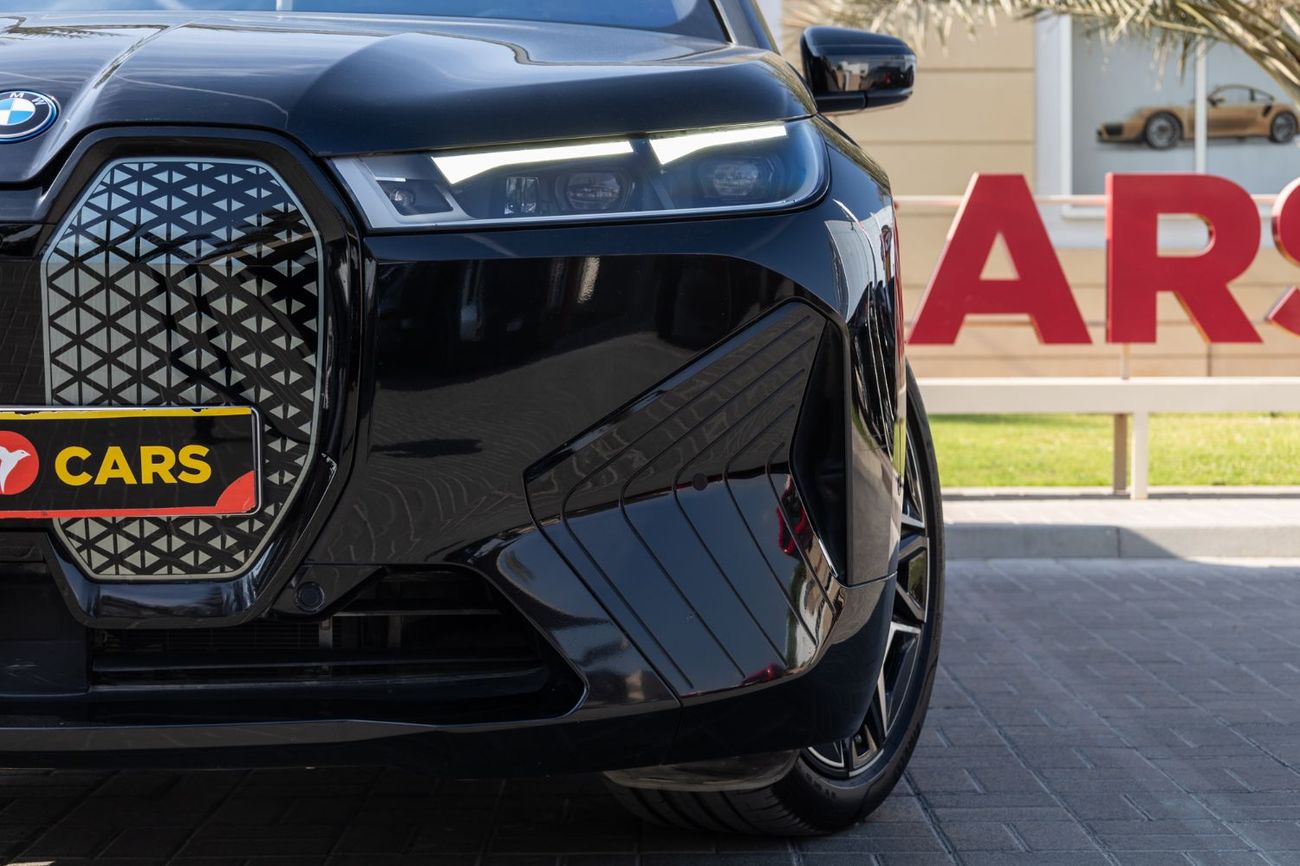 بي أم دبليو iX xDrive40