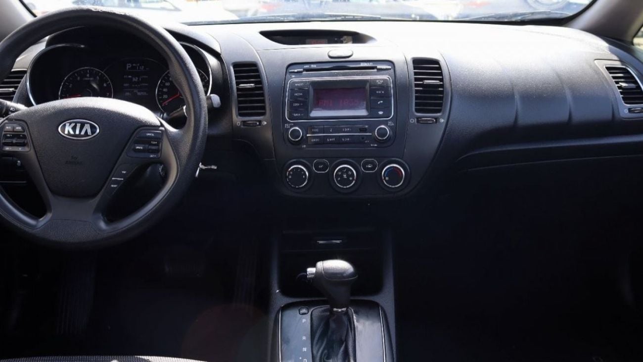 Kia Cerato SX ACCIDENTS FREE - GCC - SUNROOF - PERFECT INSIDE OUT - ENGINE 1600 CC