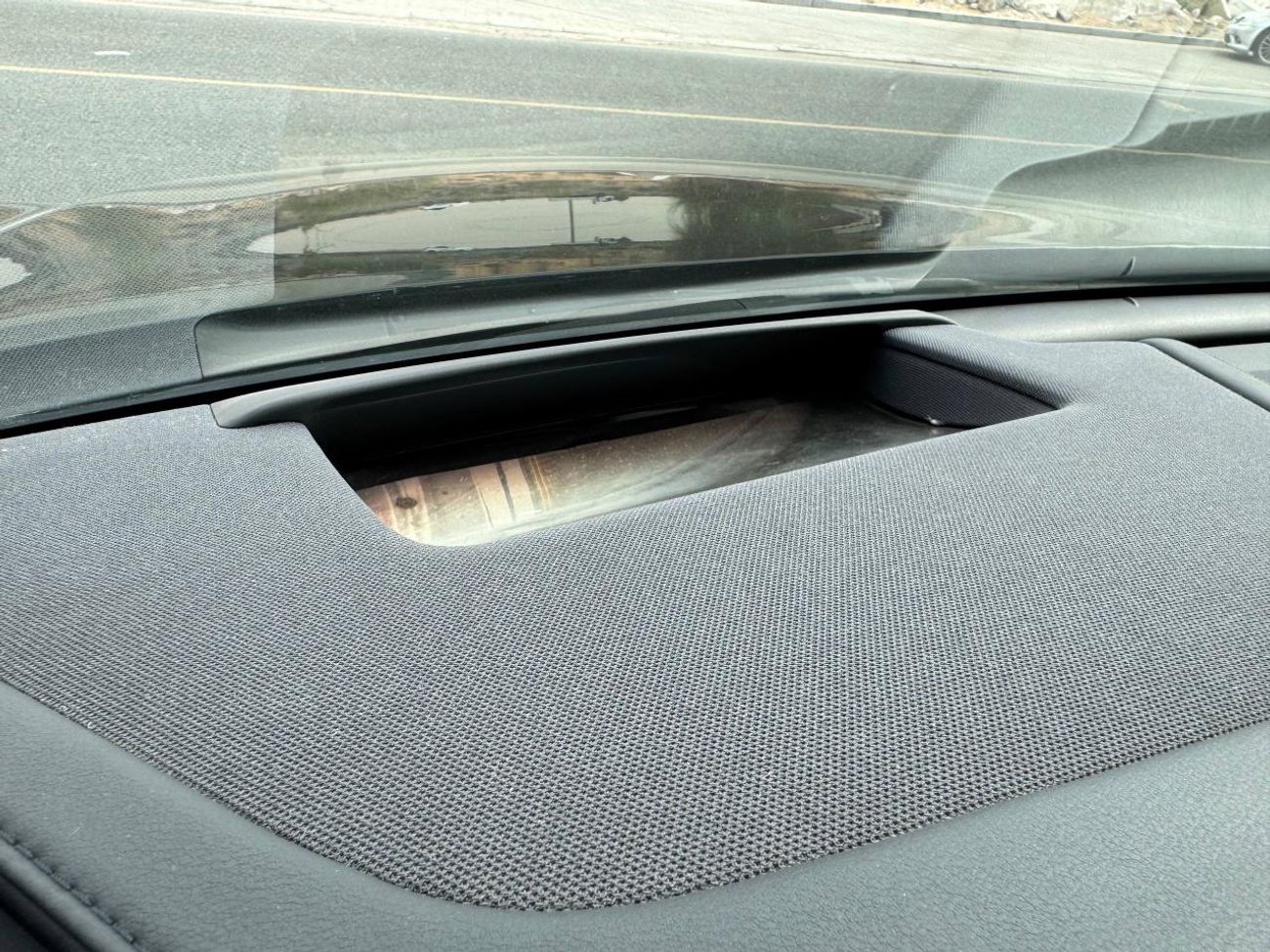 لكزس LS 500 محرك V6 سعة 3.5 لتر / أعلى المواصفات لكبار الشخصيات / كاميرات 360 درجة / تدليك لجميع المقاعد / بحالة