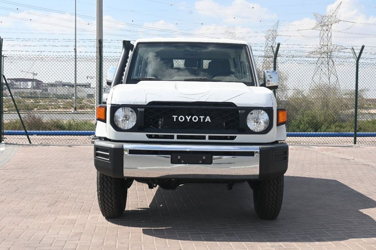 Toyota Land Cruiser 70 2024 Toyota Land Cruiser LC76 LX-E (5-Door) Hardtop 4.5L V8 Diesel M/T 4x4 Export Only