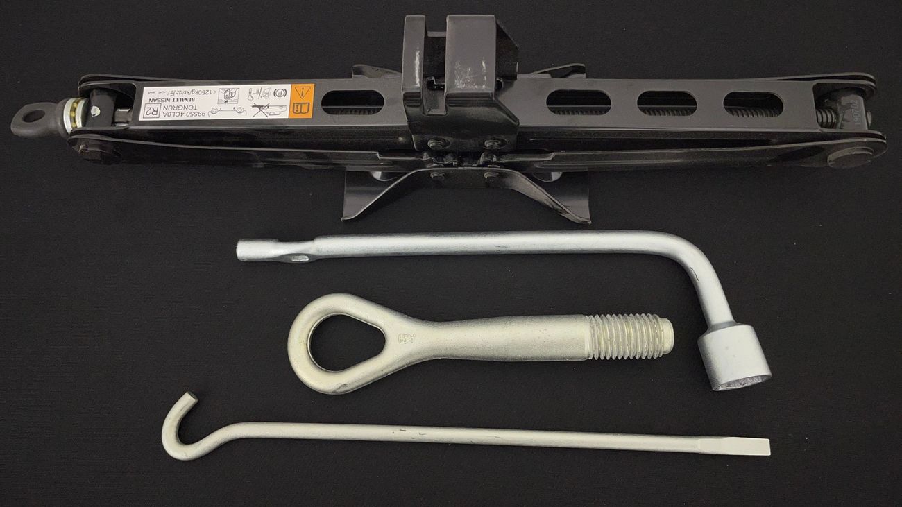 نيسان إكس تريل S 2.5 | بدون دفعة مقدمة | اختبار القيادة في المنزل