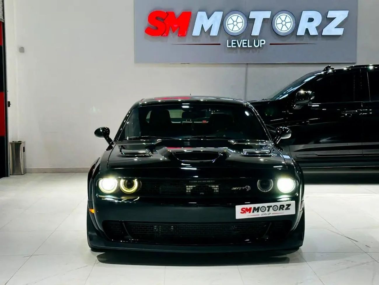 Dodge Challenger SRT Hellcat 6.2L (717 HP)