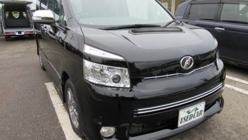 Toyota Voxy ZRR70W