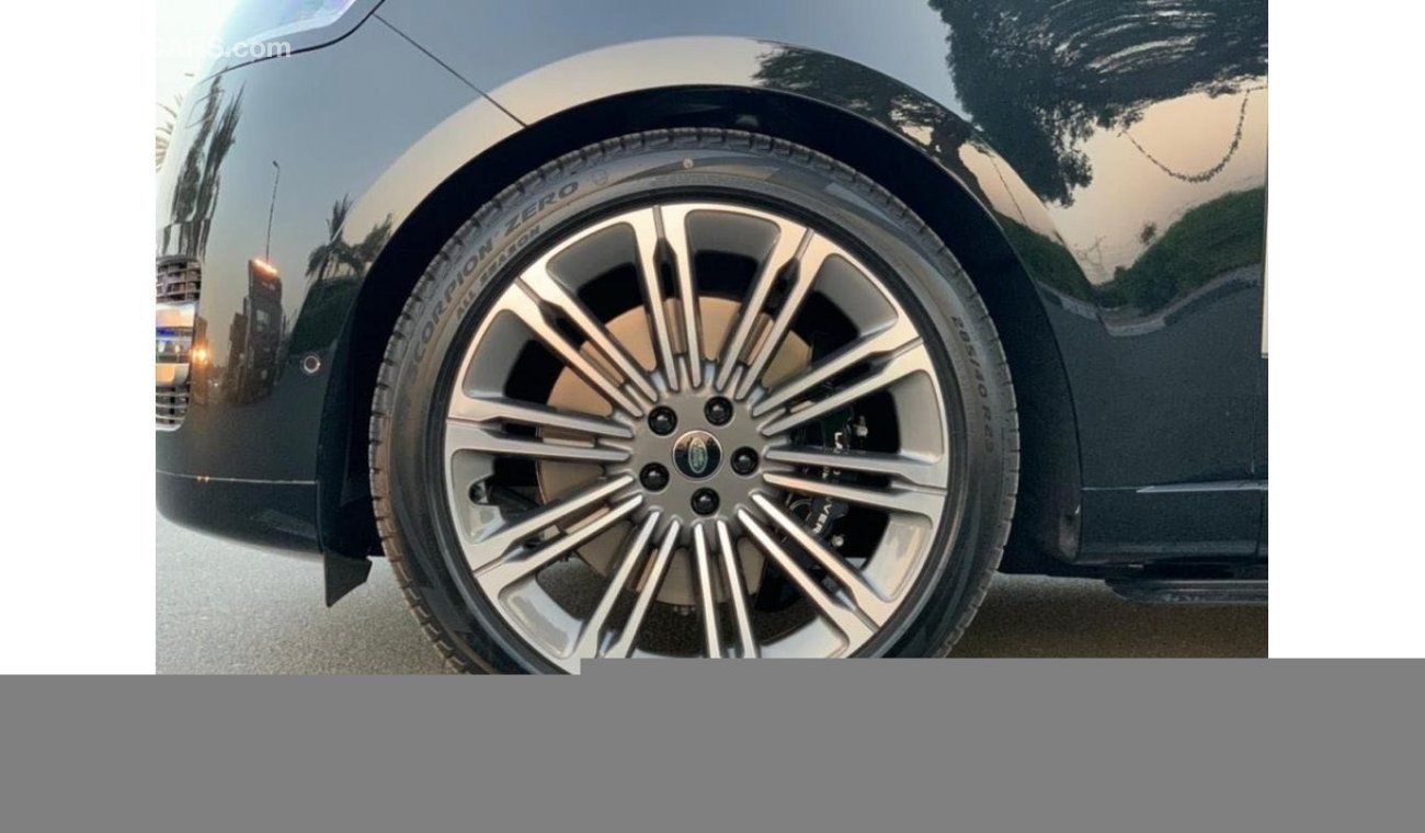 Land Rover Range Rover Vogue HSE 23 INCH RIMS BRAND NEW GCC SPEC UNDER WARRANTY AND SERVICE