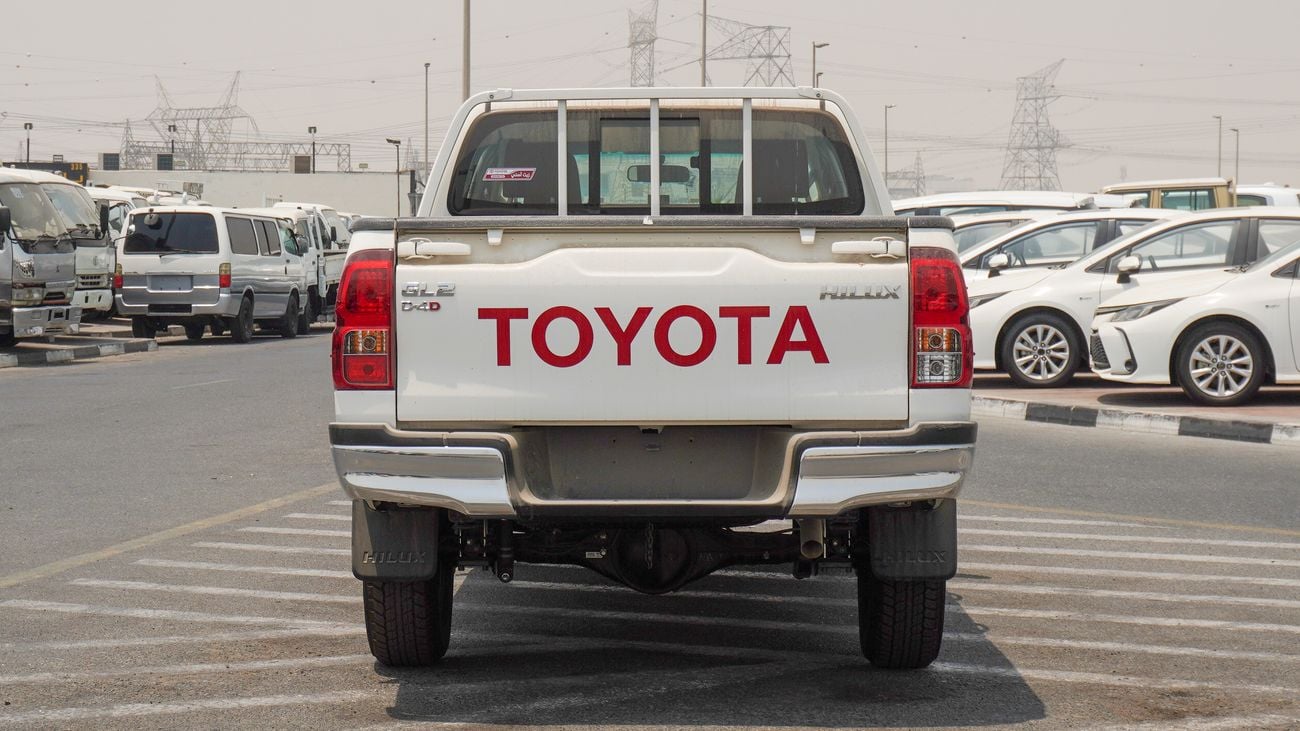 Toyota Hilux GL-2  D-4D  2.4L DIESEL M/T