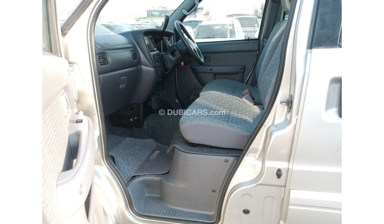 دايهاتسو أتراي 7 DAIHATSU ATRAI 7 RIGHT HAND DRIVE (PM1046)
