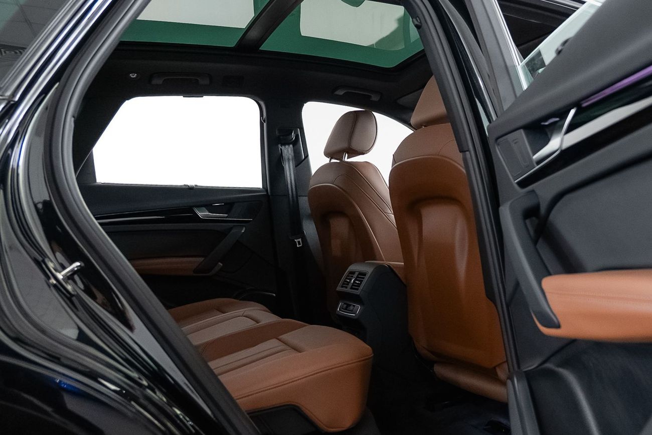 Audi Q5 45 TFSI Quattro S Line 2.0L (252 HP)