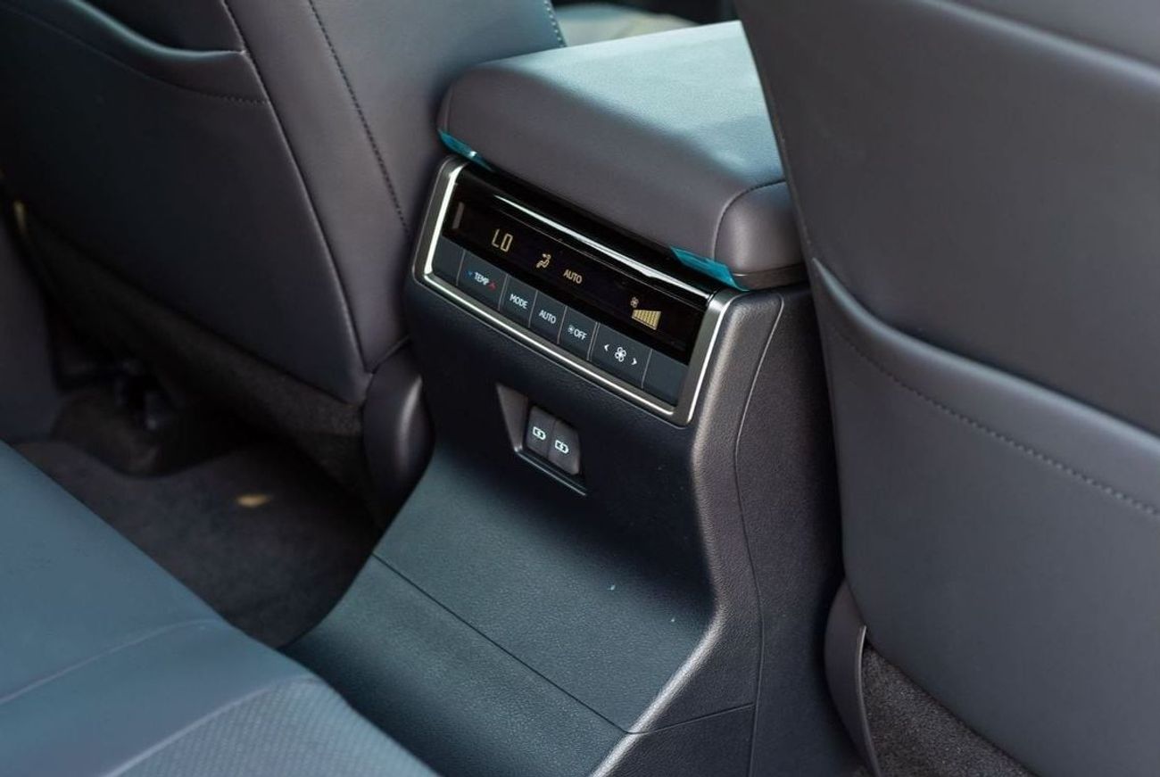 لكزس GX550 OVERTRAIL 2024 - RIGHT HAND DRIVE - EXPORT ONLY, READILY AVAILABLE IN DUBAI