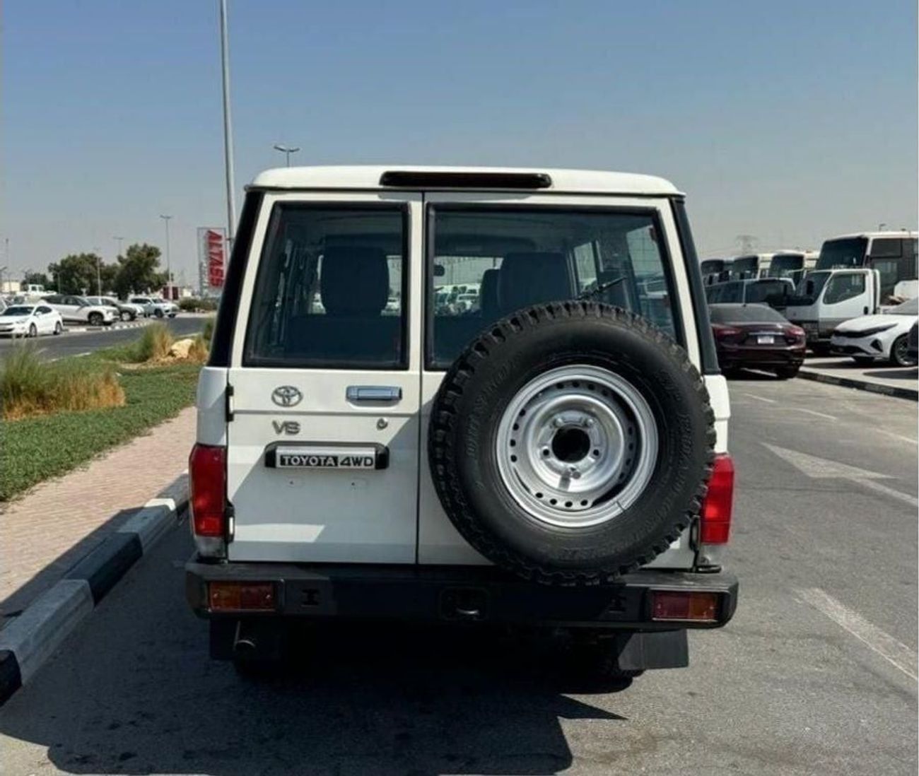 Toyota Land Cruiser 70 TOYOTA LAND CRUISER HARDTOP (RIGHT HAND) 2016