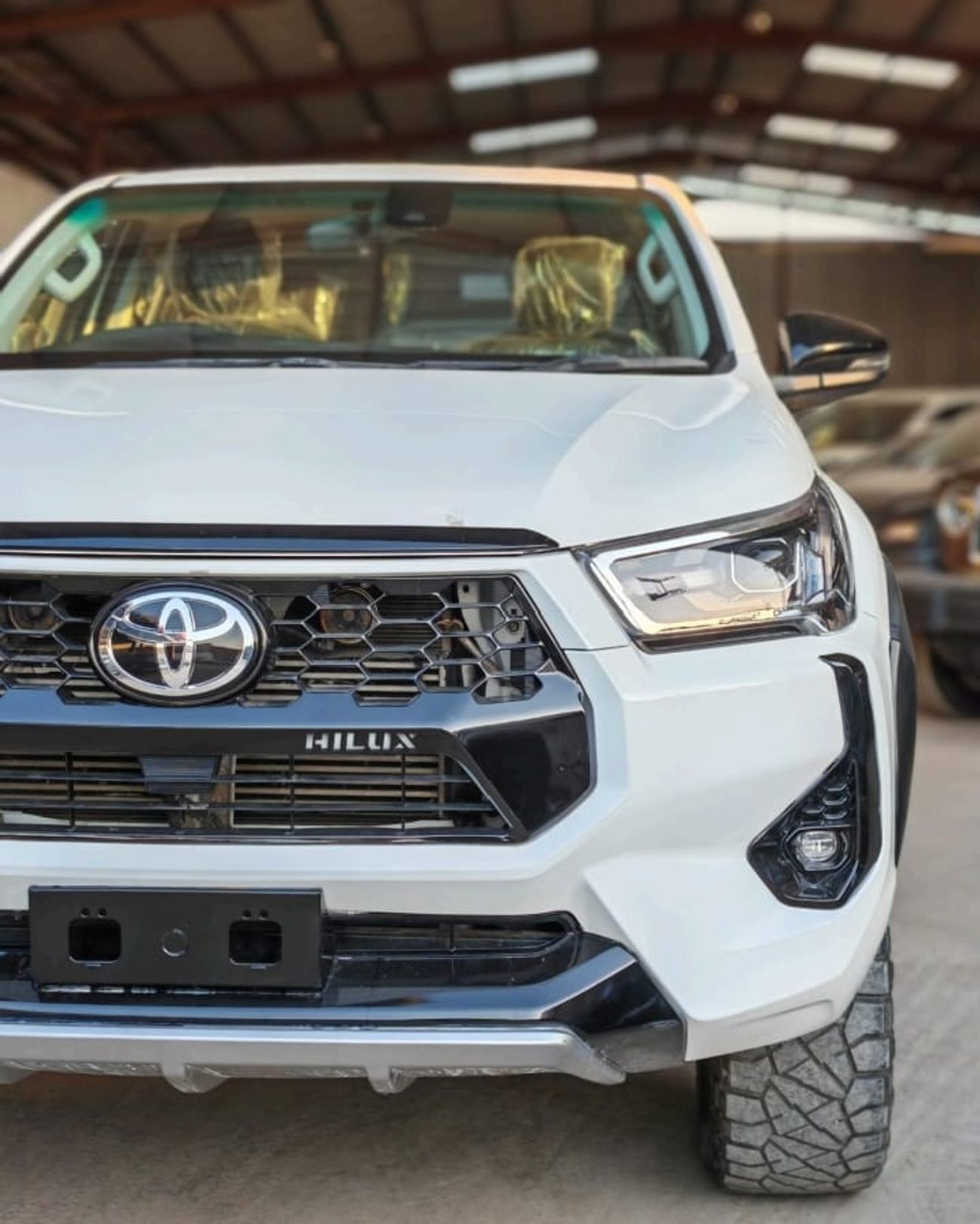 Toyota Hilux Toyota Hilux 2022MODEL 2.8 Diesel engine 4WD 4x4 Colour White Transmission Automatic Interior.Black 