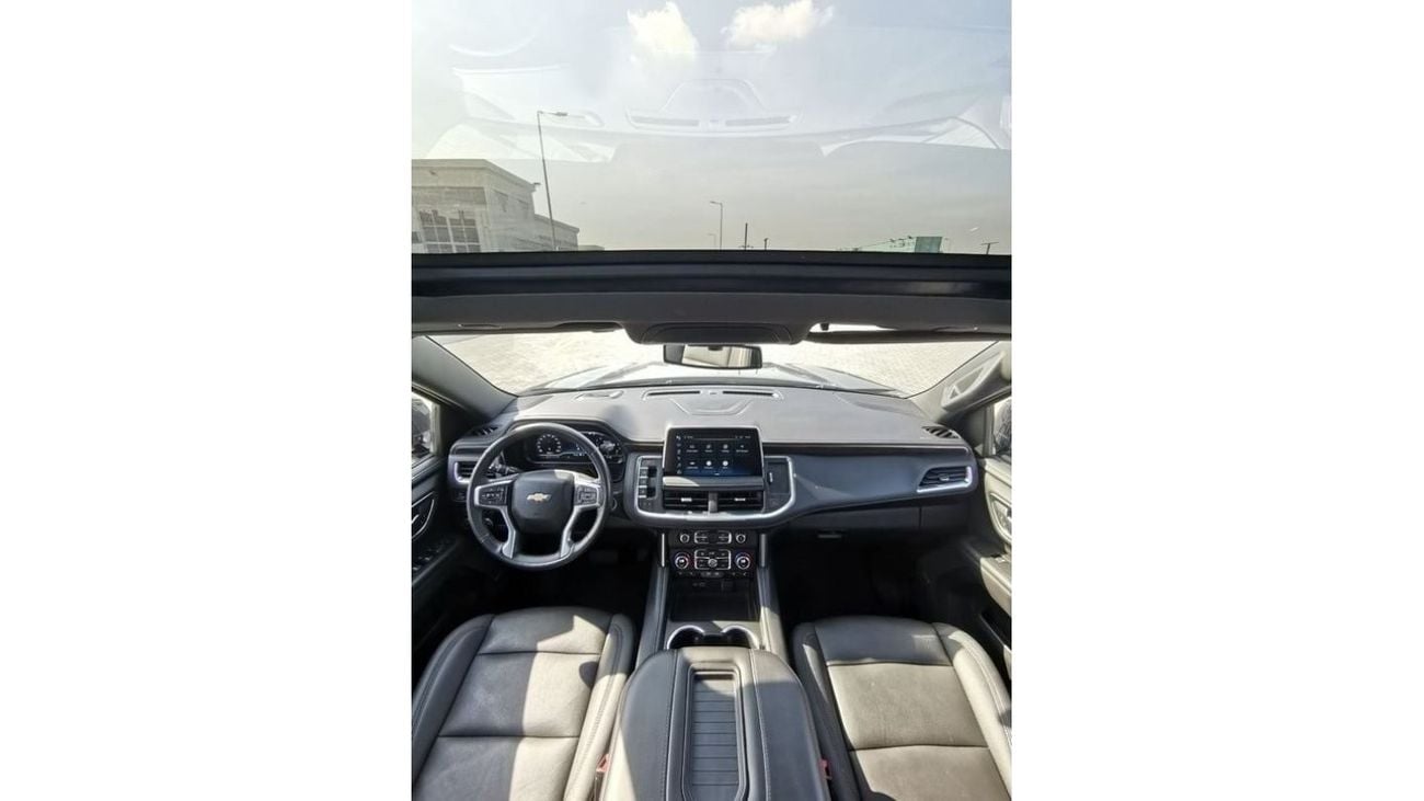 Chevrolet Suburban Chevrolet LT Suburban - 2022- Grey