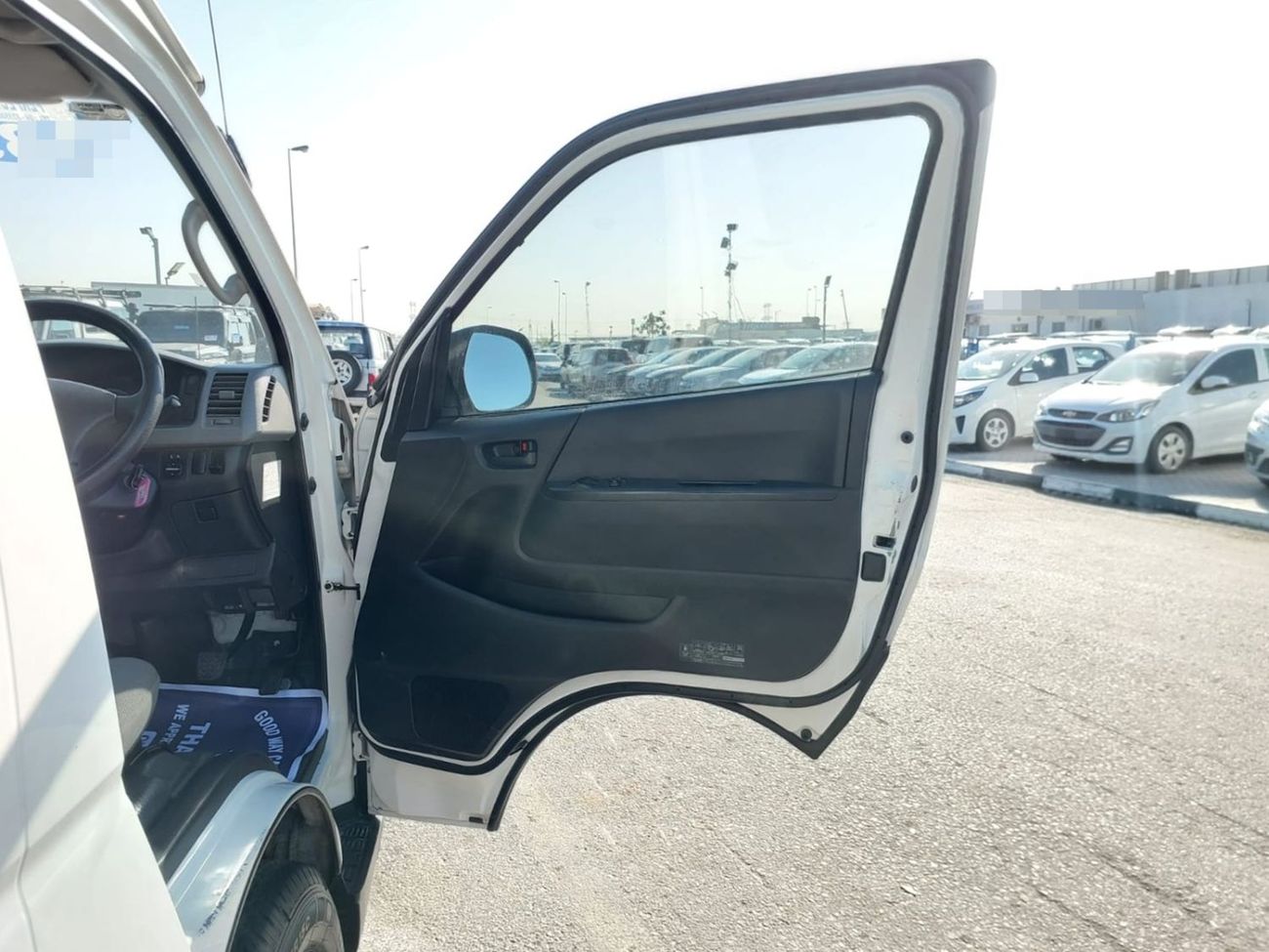 Toyota Hiace TOYOTA HIACE COMMUTER VAN RHD 2012 MODEL 3.0 L DIESEL AUTOMATIC(PM13847)