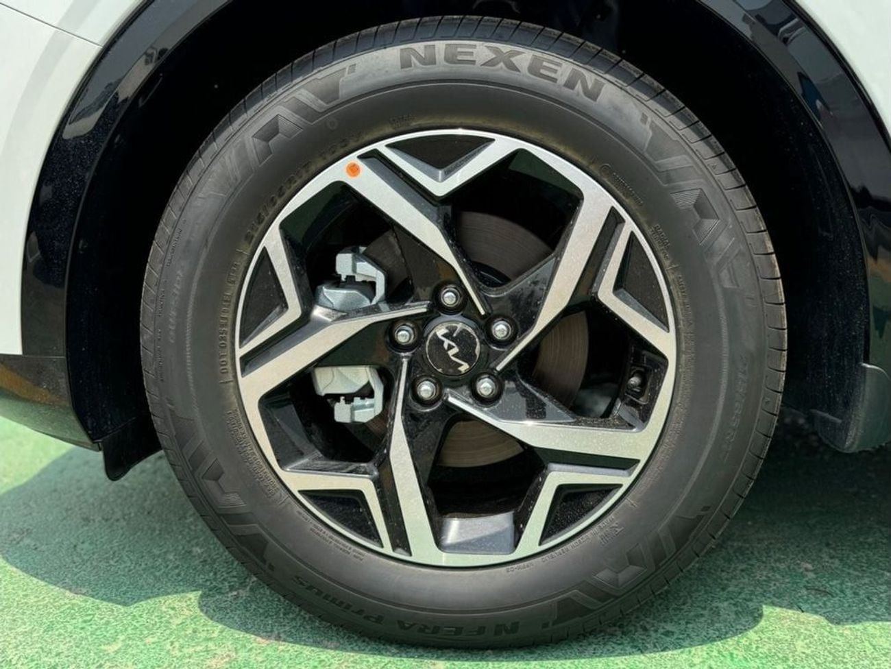 Kia Sportage KIA SPORTAGE 1.6T - WHITE COLOR (2025 MODEL)