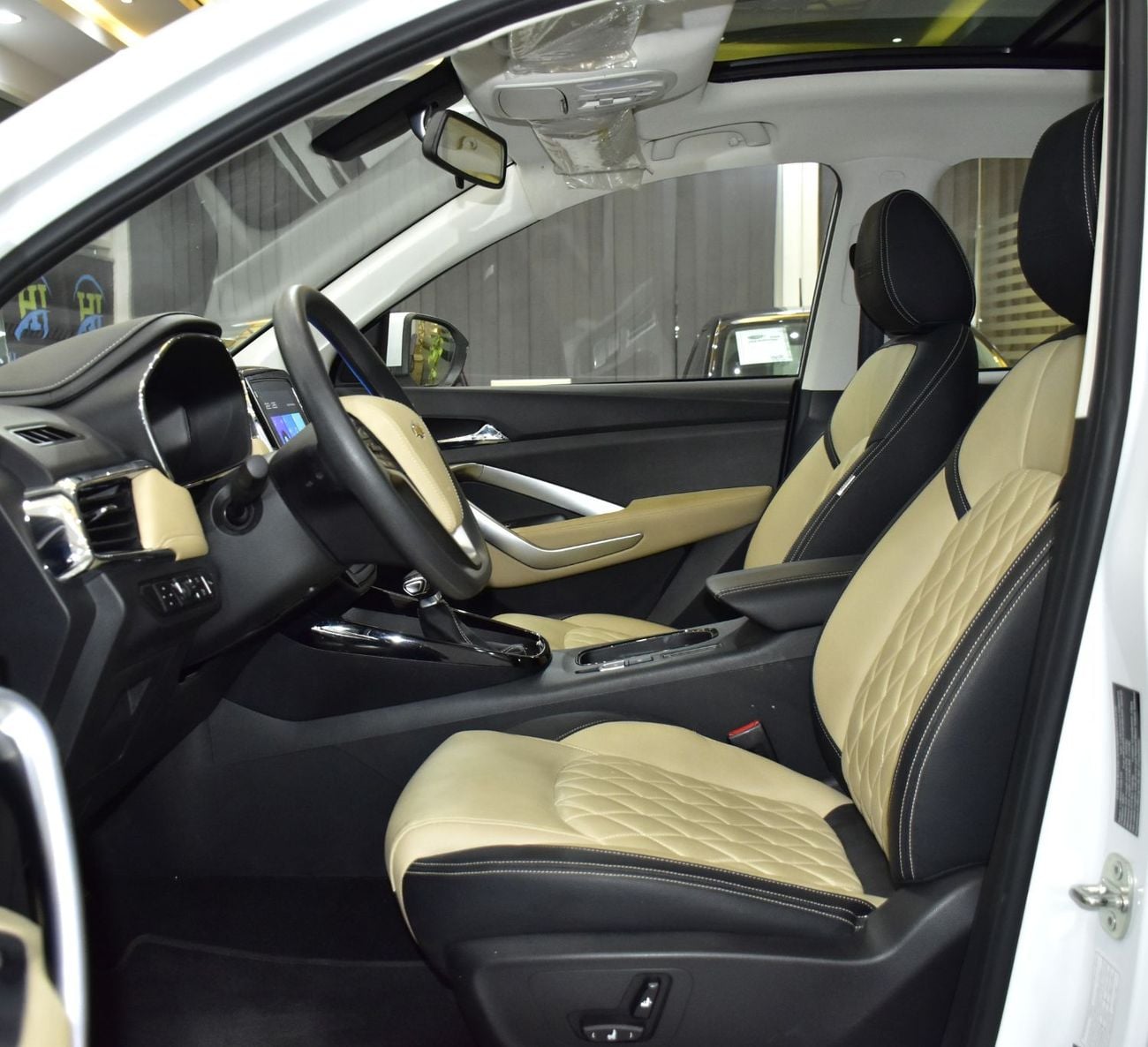 Chevrolet Captiva EXCELLENT DEAL for our Chevrolet Captiva Premier ( 2025 Model ) in White Color GCC Specs