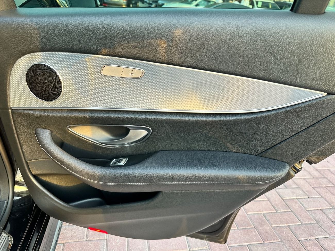 مرسيدس بنز E 250 خاليه من الحوادث