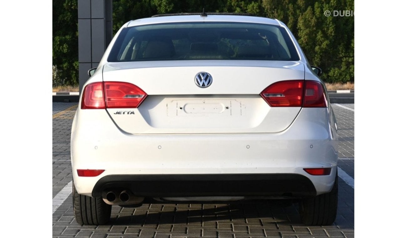 Volkswagen Jetta GCC EXCELLENT CONDITION WITHOUT ACCIDENT 2012 2.0