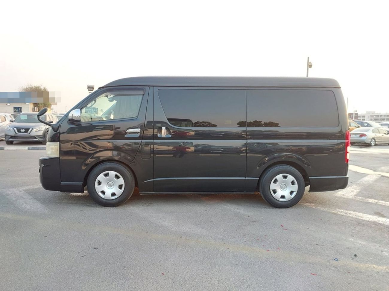 Toyota Hiace TOYOTA HIACE COMMUTER VAN RHD 2010 MODEL 2.7 L PETROL AUTOMATIC(PM19655)