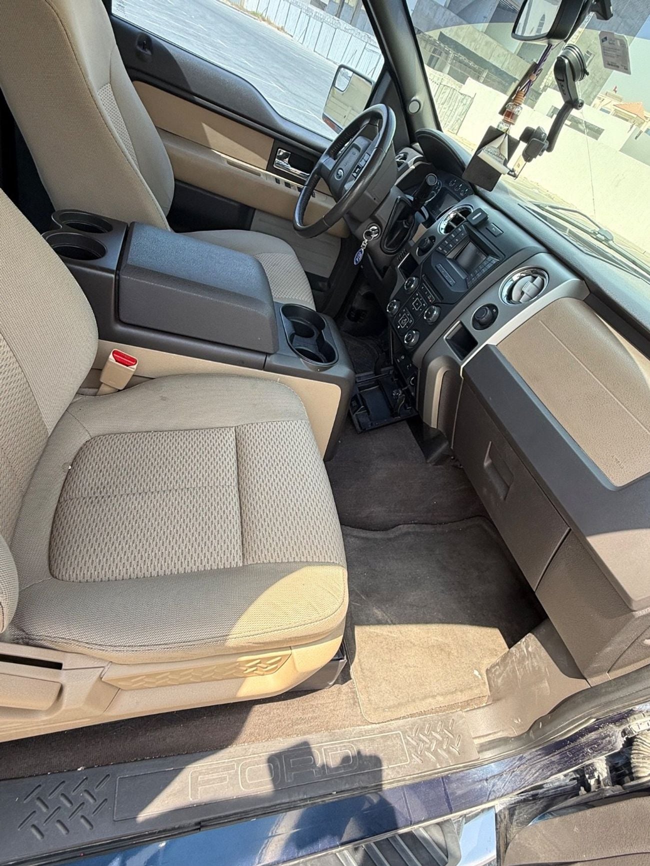 فورد F 150 XLT كابينة طاقم كروم باك