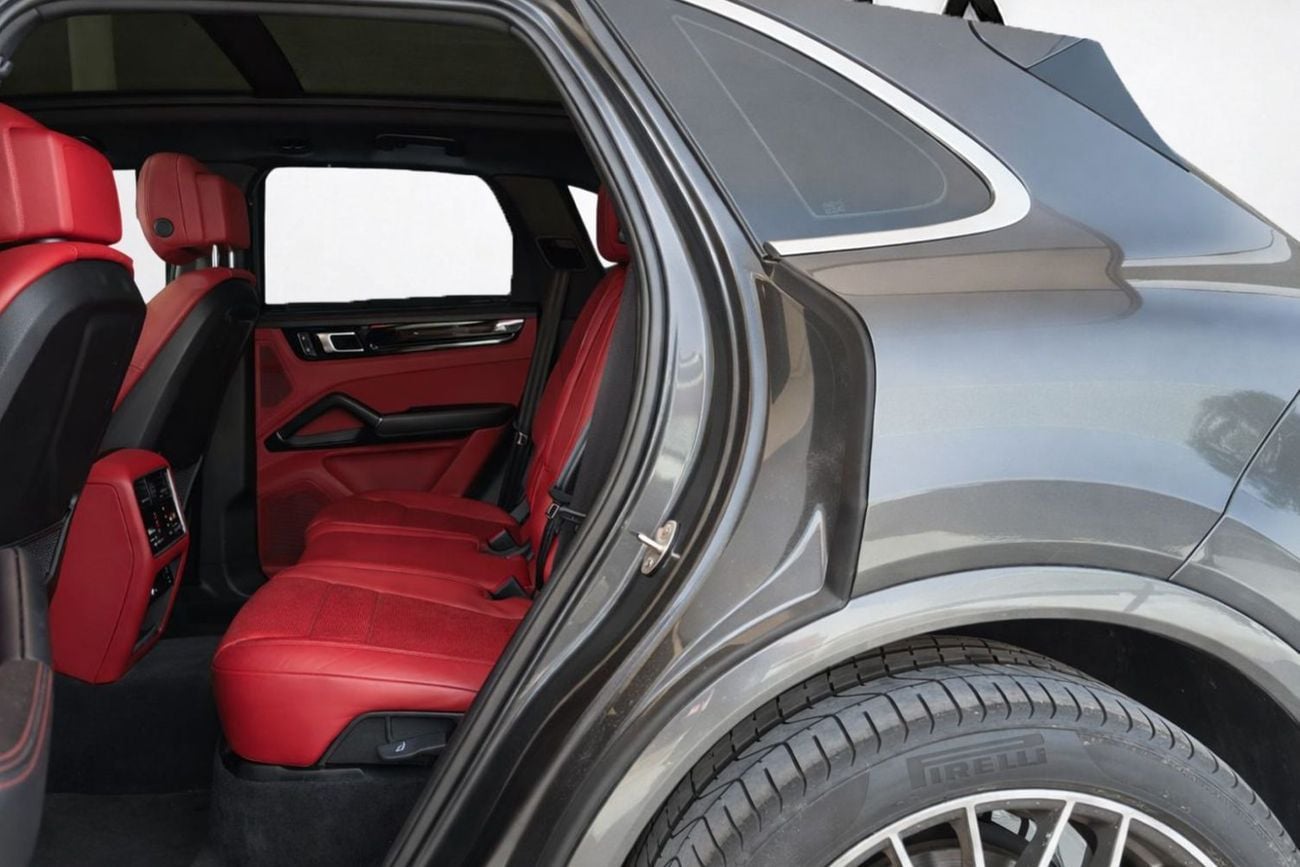 Porsche Cayenne Base AED 5,581 P.M l 0% Down Payment l Standard l  Warranty till 2028 – Al Nabooda