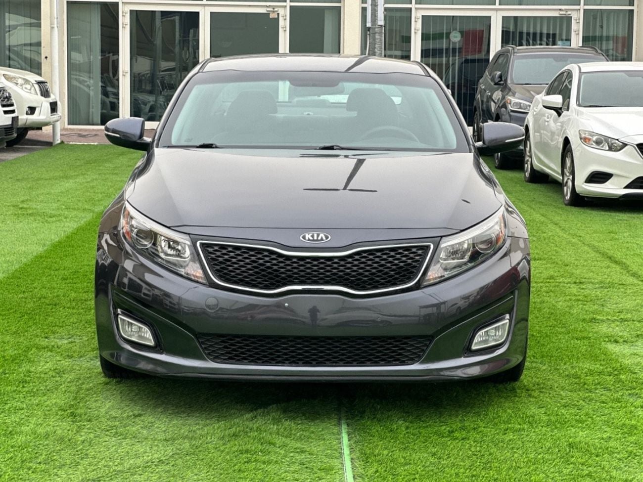 كيا أوبتيما EX موديل 2015 حاله ممتازه من الداخل والخارج