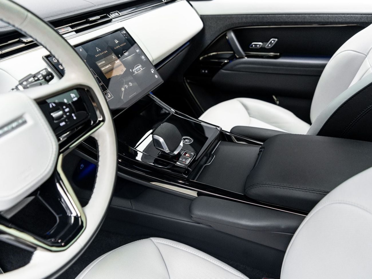 Land Rover Range Rover Sport DYNAMIC HSE P400 BUY NOW, PAY 2027 | THE BLACKLINE STANDARD | Jan 2029 Al Tayer Warranty