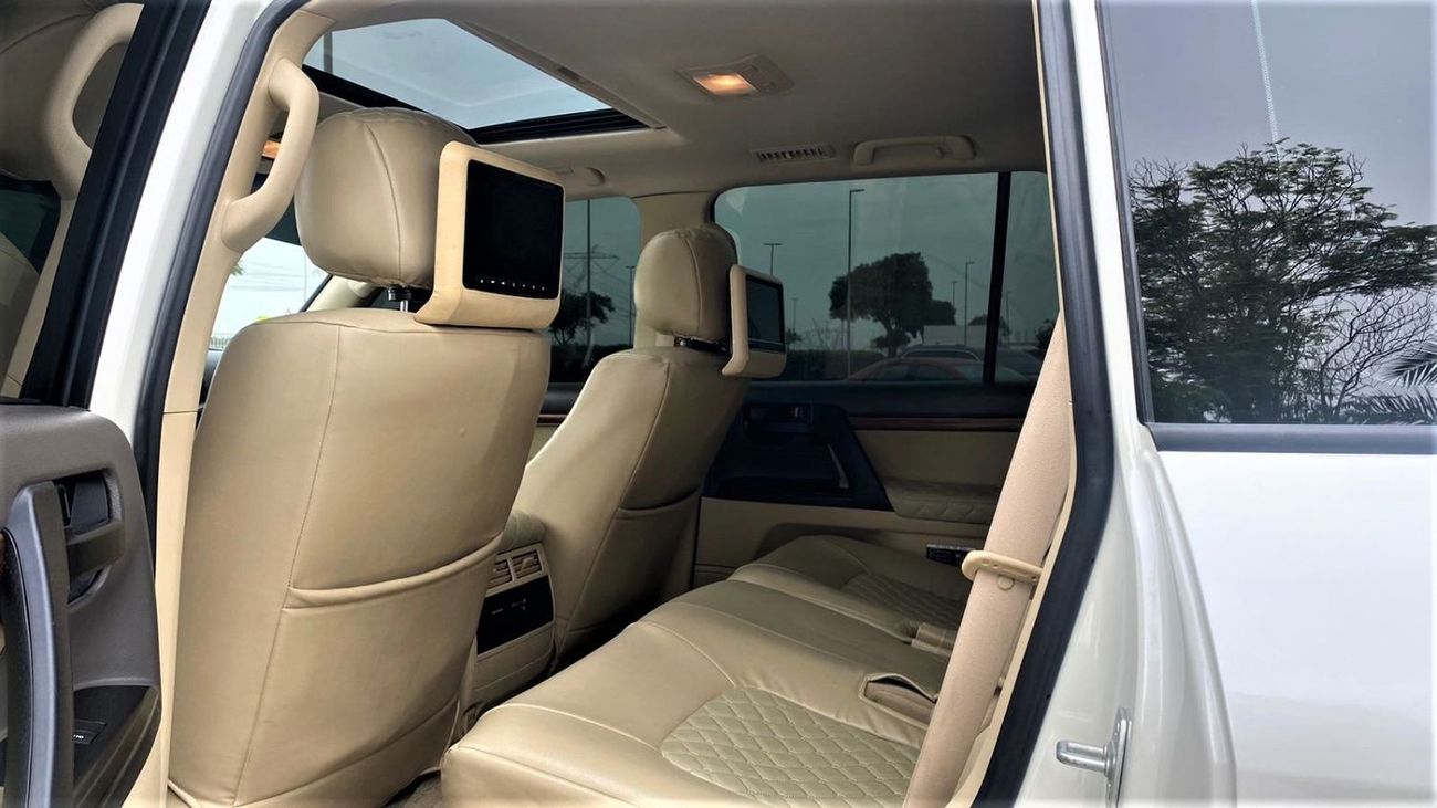 Toyota Land Cruiser V6 FULL OPTIONS LEATHER SEAT , SUNROOF , REAR CAMERA