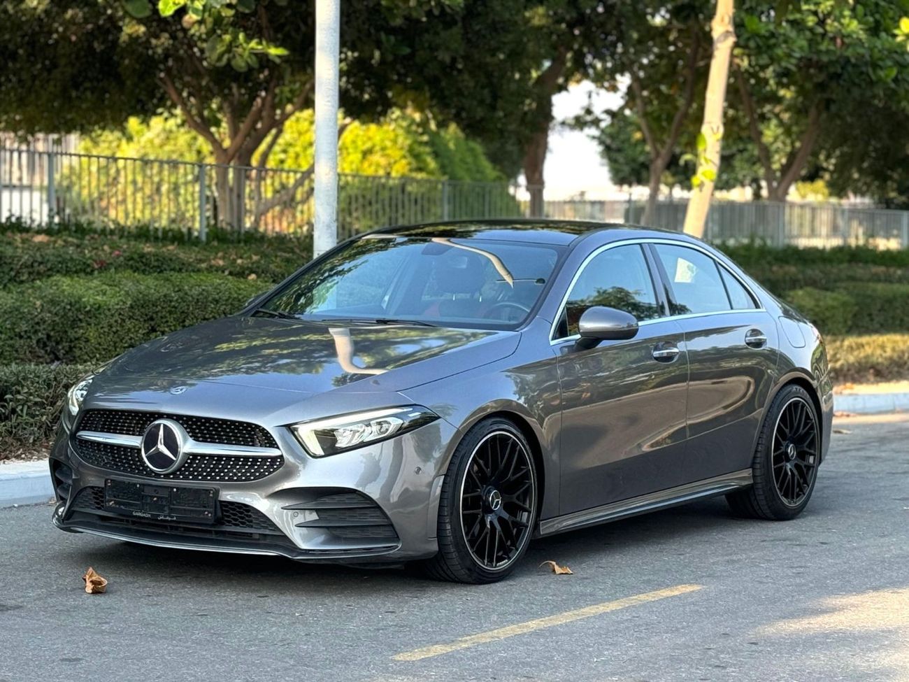 مرسيدس بنز A 200 Premium + 2.0L