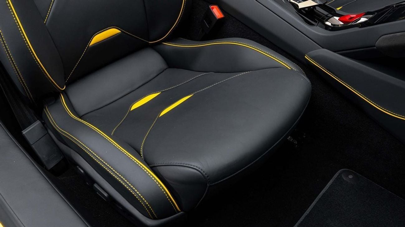 Lamborghini Huracan Evo Spyder - 2024 - GCC Specs - Under Warranty and Service Contract