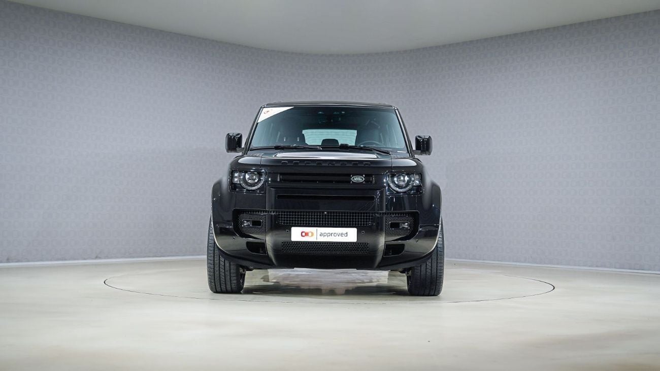 لاند روفر ديفندر P400 110 HSE 3.0L (5 Seater) | AED 6,300 PM | Warranty April-2029 | GCC