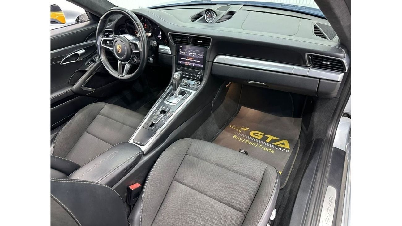 Porsche 911 2017 Porsche 911 Carrera, 1 Year Warranty, Full Agency Service History, GCC