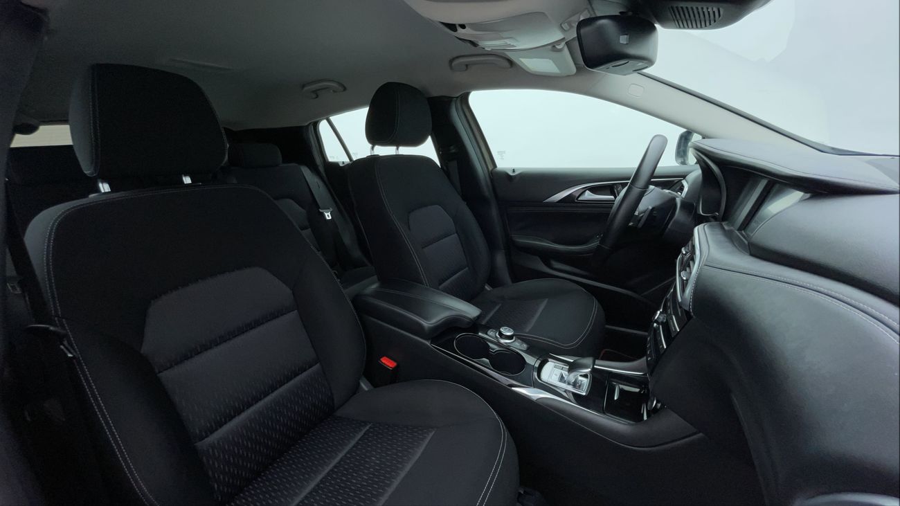 Infiniti Q30 STD 1.6 | Zero Down Payment | Free Home Test Drive