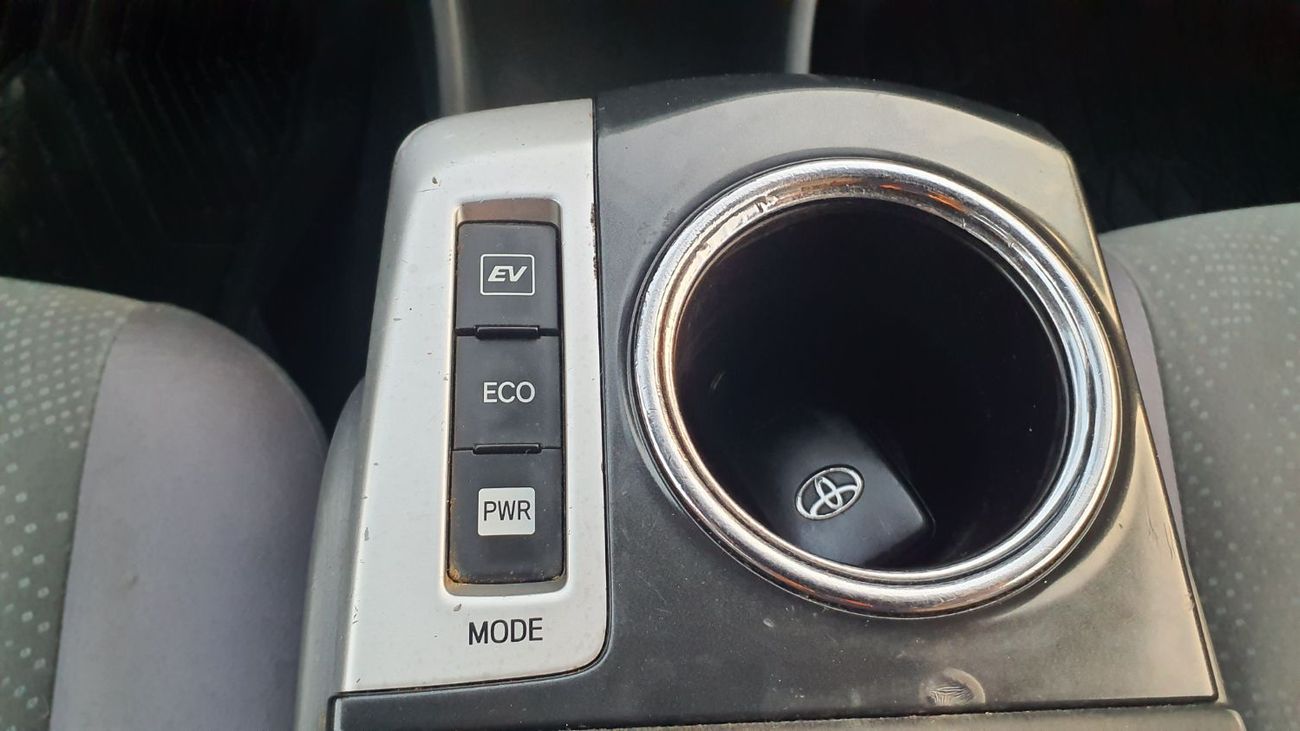 تويوتا برياس بلس Toyota Prius V