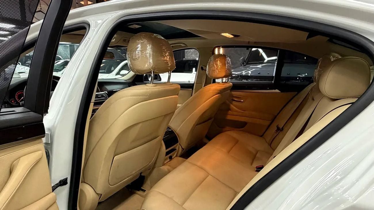 بي أم دبليو 520i EXECUTIVE