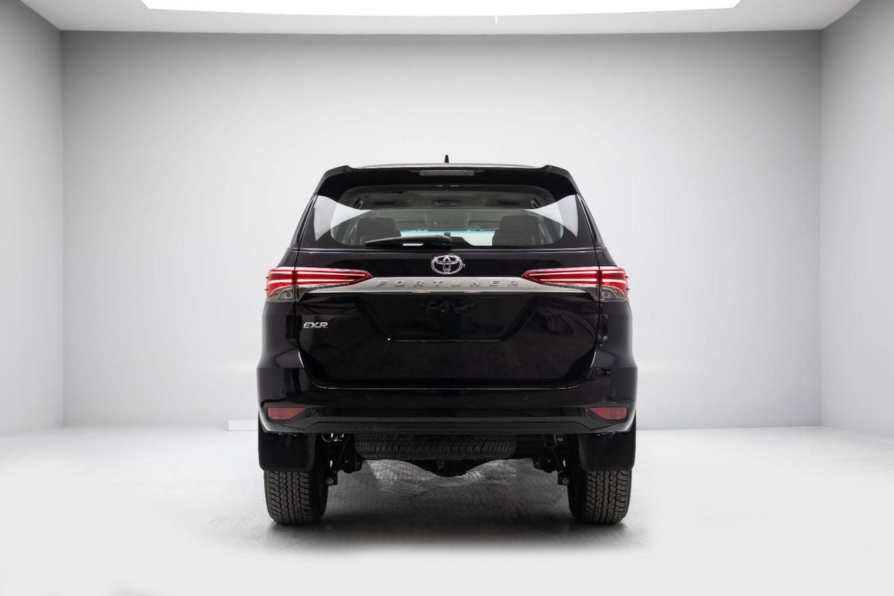 تويوتا فورتونر EXR 2.7L - Attitude Black Inside Chamois | Export Only