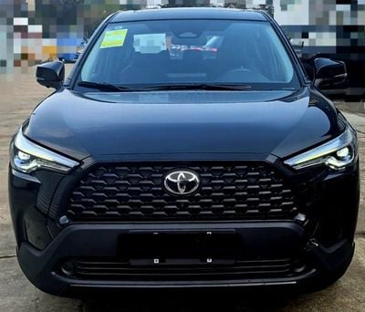 Toyota Corolla Cross 2.0L Hyb Corolla Cross LED lights Radar Full Options