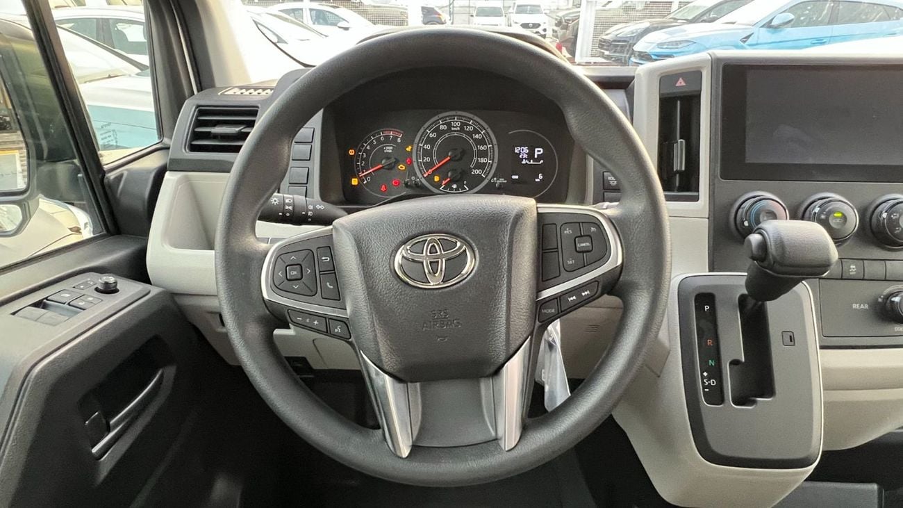 Toyota Hiace The 2026 TOYOTA HIACE High Roof 13 Seater