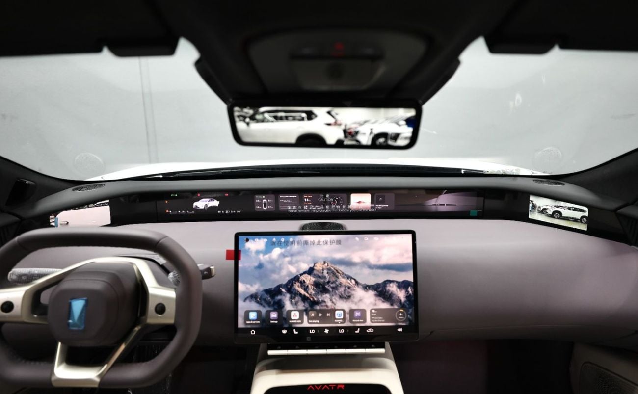 Avatr 12 Avatr 12 | Brand New | Hybrid Plug In | AED 3,775 monthly with 0% Downpayment | 5 Years Warranty | R