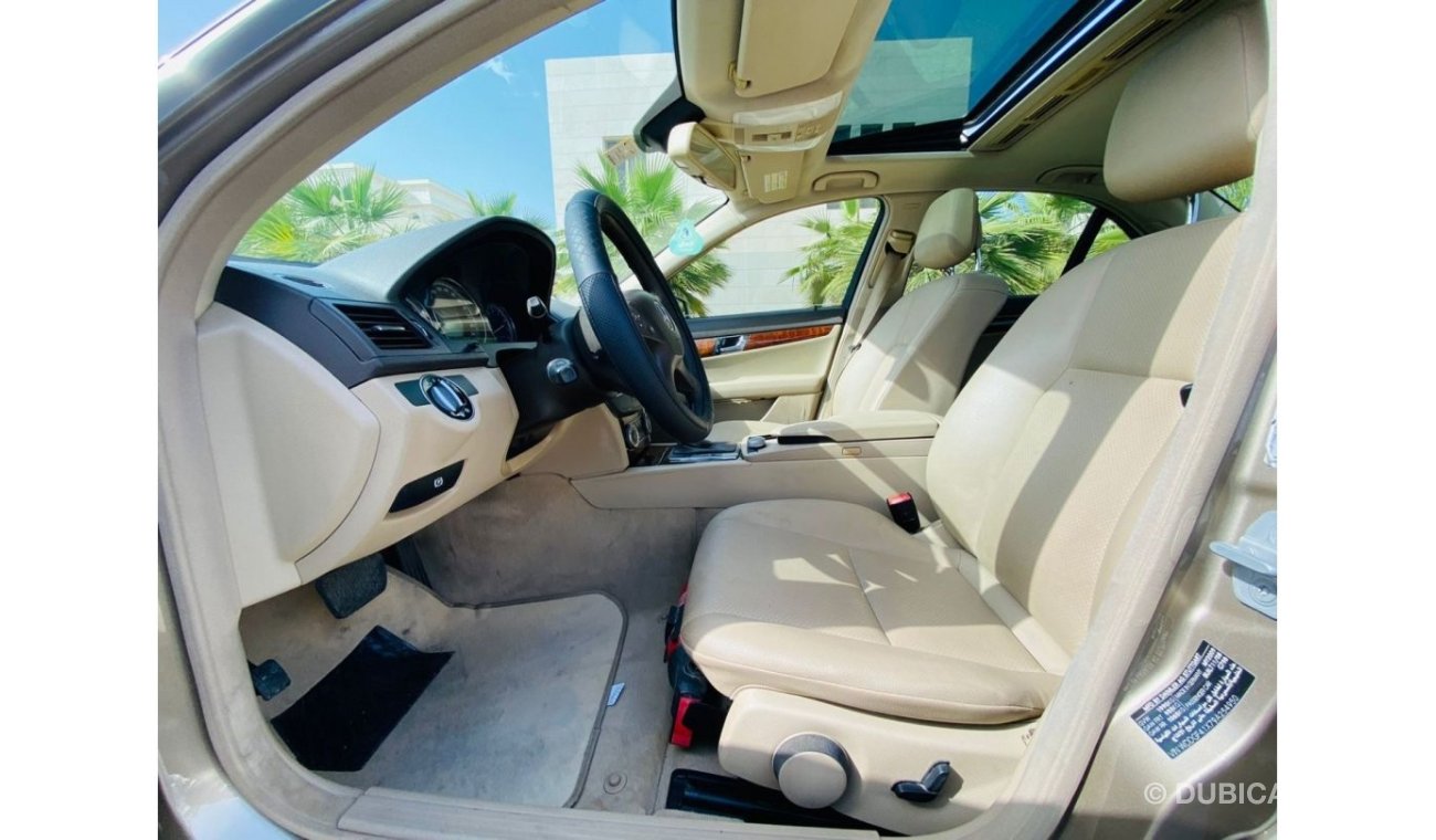 Mercedes-Benz C 200 Mercedes - BENZ C200 KOMPRESSOR || GCC || Very Well Maintained