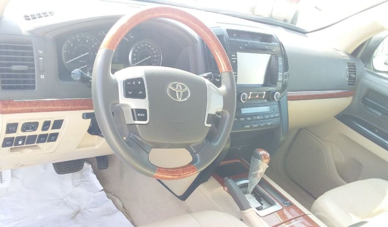 Toyota Land Cruiser Toyota Land Cruiser GX-R 2013 GCC