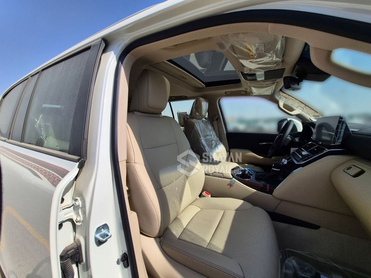 تويوتا لاند كروزر LC300 GXR-FULL OPTION 3.5L HEV 457TT AT | 7-SEATS | JBL | SOFT DOOR CLOSING| 2026MY
