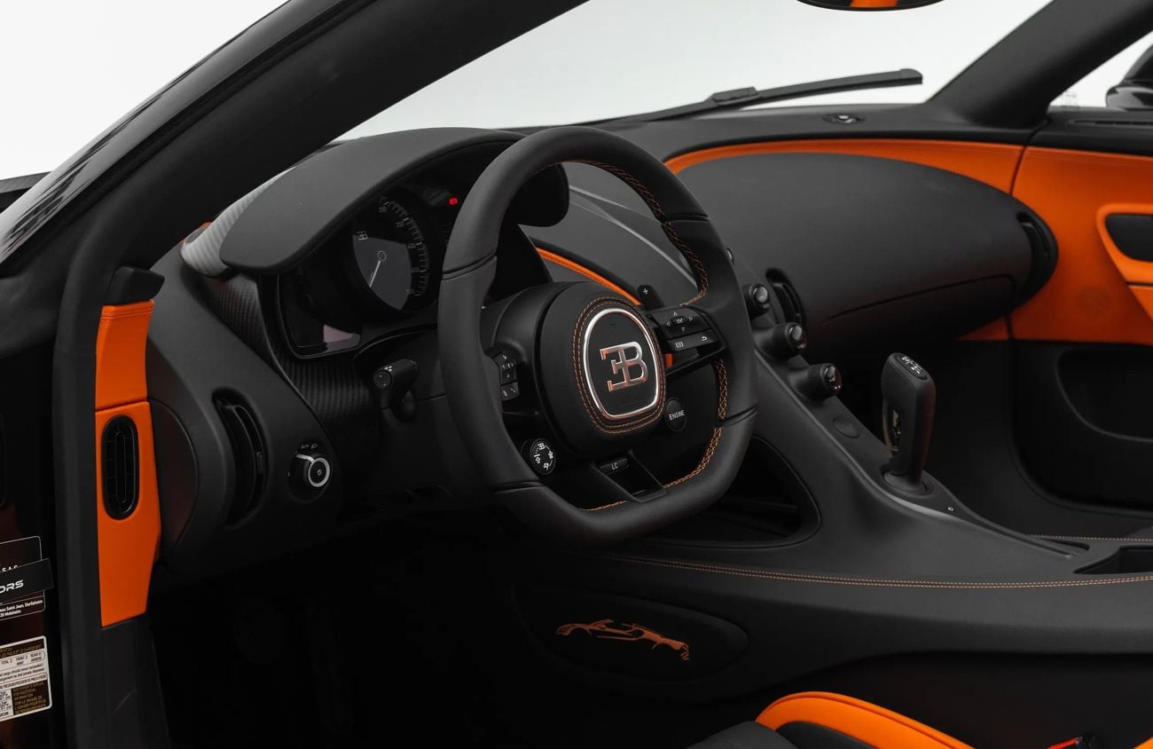 بوغاتي Mistral 8.0L W16 Quad-Turbocharged Engine