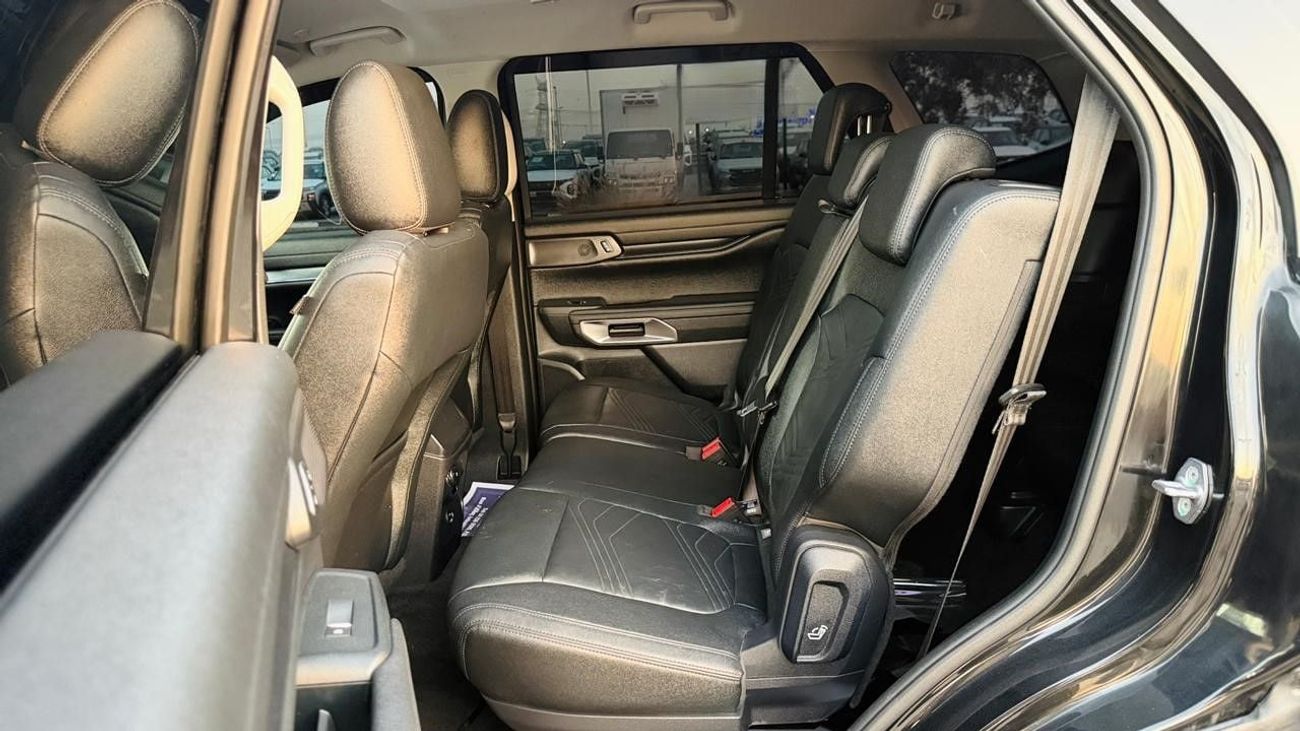 Ford Everest TREND | POWER BACK DOOR | PUSH START | 2.0L DIESEL | BACK CAMERA | DUAL CLIMATE CONTROL | AUTO | RHD